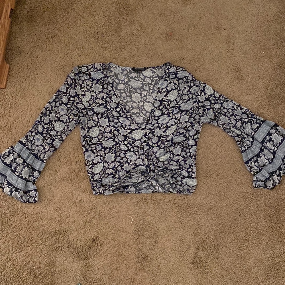 Blue floral crop top